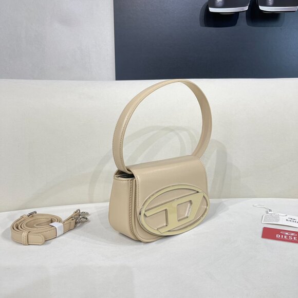 Diesel Cream-Colored Simple Brand Logo Shoulder Bag - Picture 3 of 9